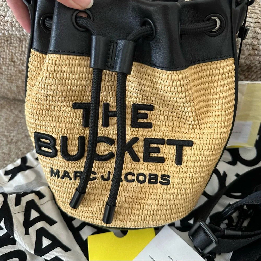 NWT Marc Jacob’s The Bucket’ Bag Woven Leather Shoulder Bag Black Purse Rare